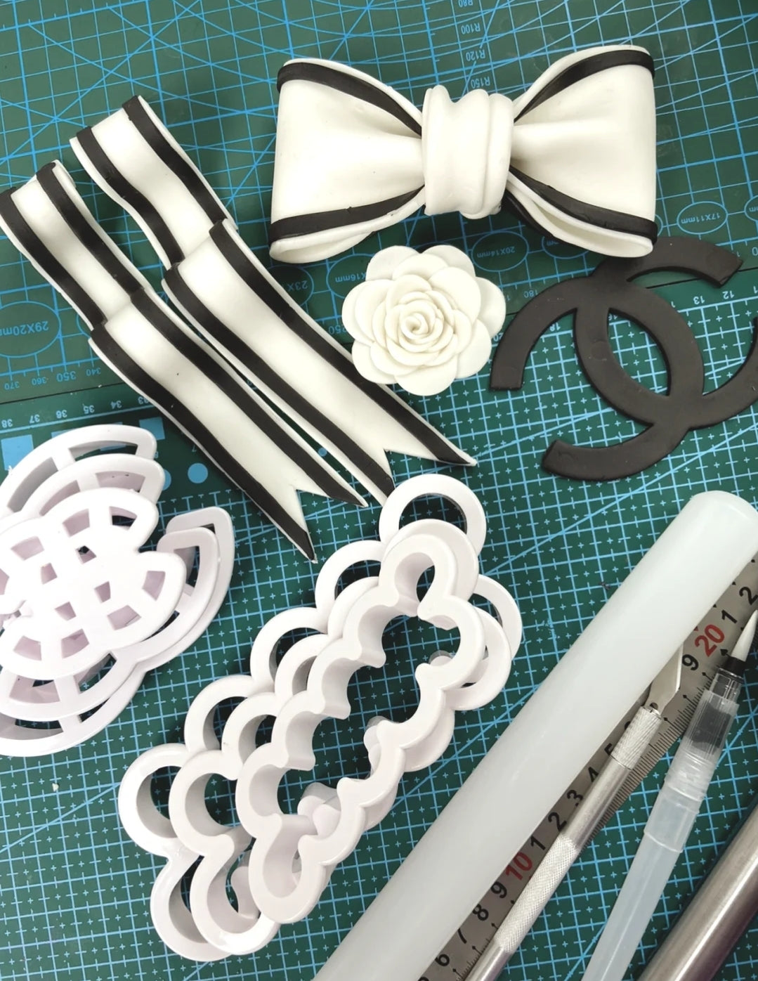 Branded luxury LV chanel cake cutter rose cake decoration strip grater rolling tool