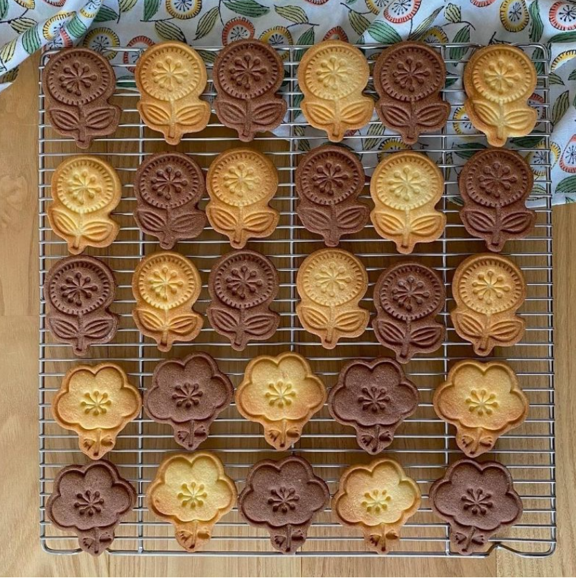 Flower & blooms cookie cutter floral biscuit mould