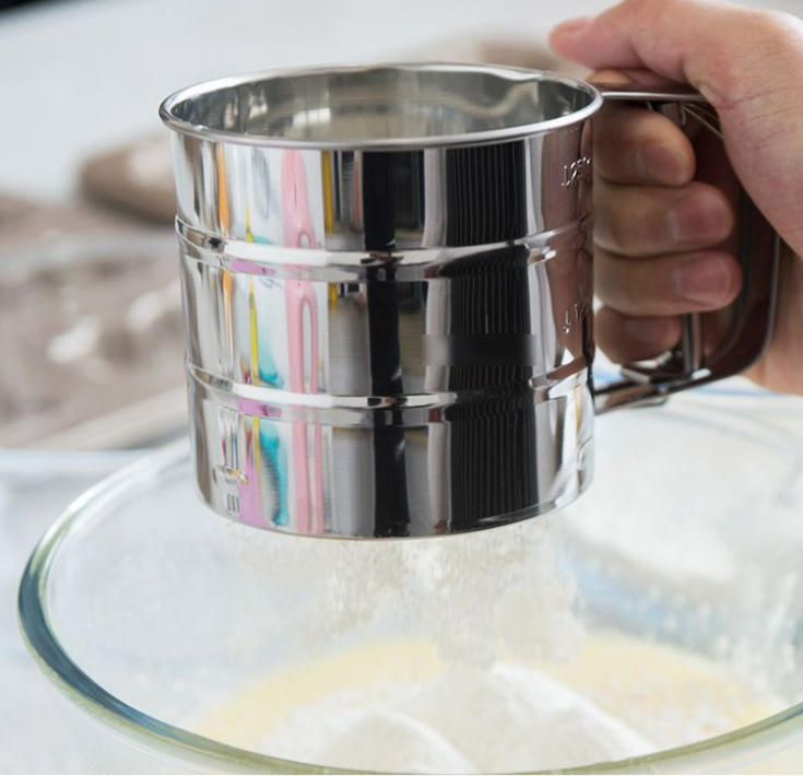 Flour sieve flour sifter stainless steel sieving too