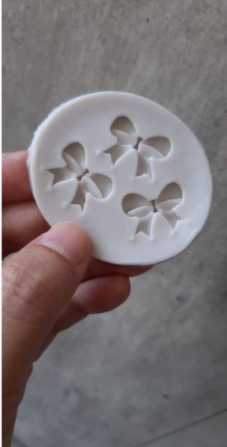 Tiny Ribbon bow silicone mould for cake decorating fondant silicon mold