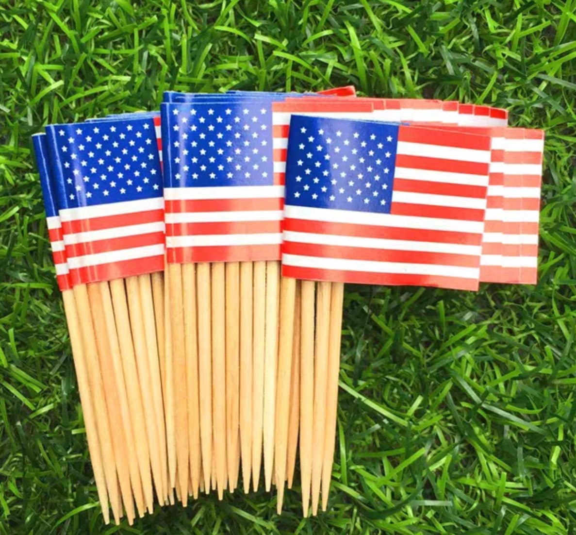 100pcs Singapore Flag toothpick