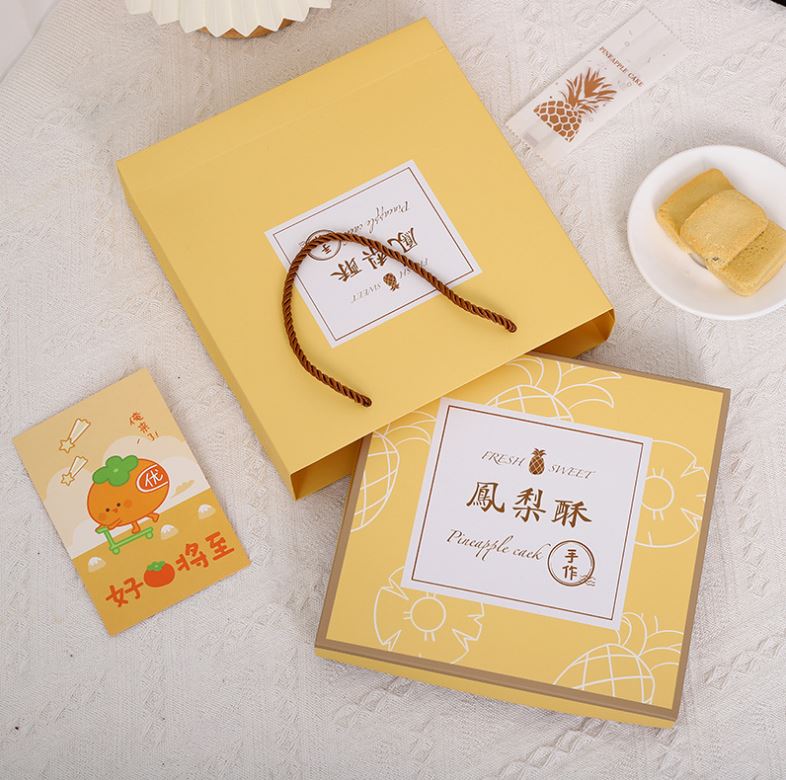 CNY box/wrappers Pineapple tart gift box 黄梨饼礼盒 chinese new year goodies box