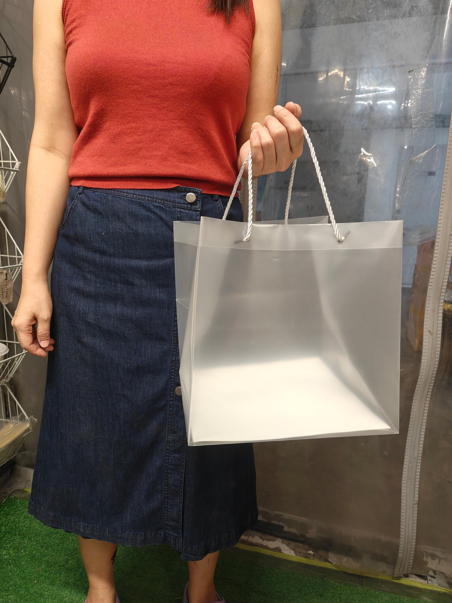 Square paper bag Cake box carrier bag transparent plastic bag gift bag large bottom carrying bag