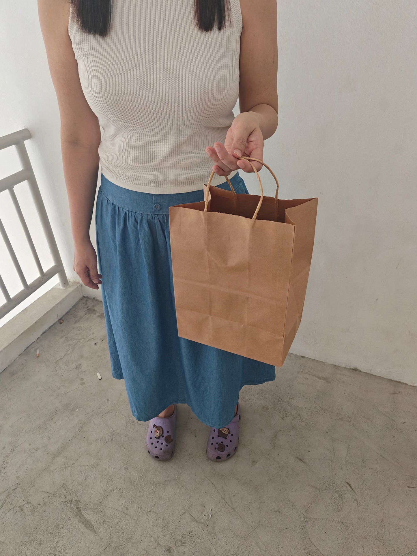 Kraft paper bag wine bag takeaway plastic bag brown colour carrier