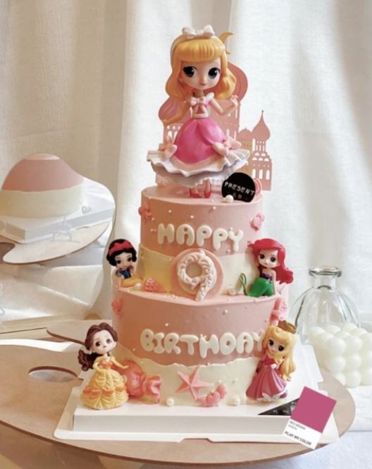 Aurora sleeping beauty cake topper princess cupcake decoration