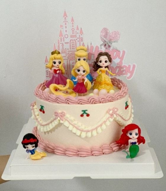 Aurora sleeping beauty cake topper princess cupcake decoration