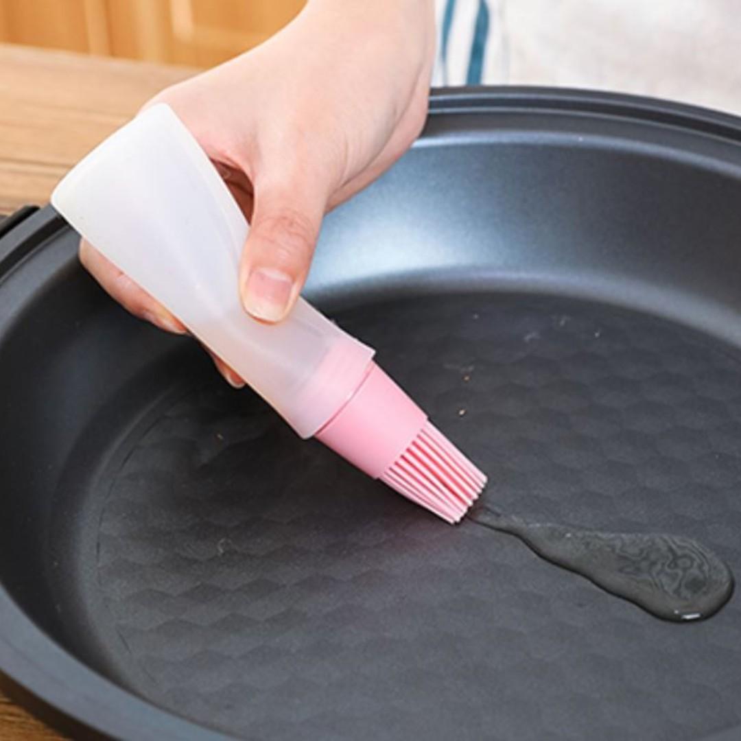 Silicone brush bottle - fill up with oil or sauce silicon sauce juice dispenser