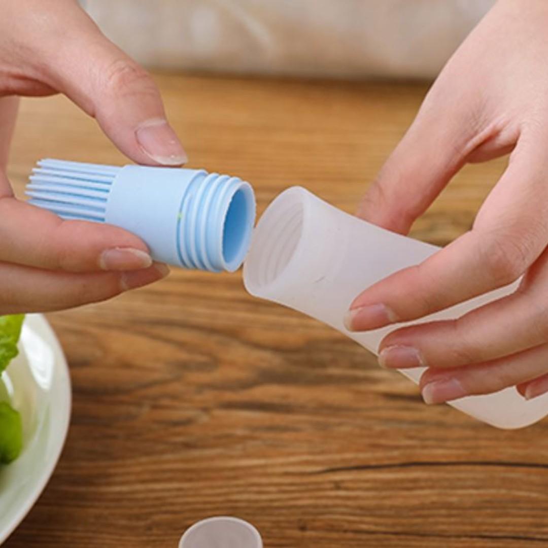 Silicone brush bottle - fill up with oil or sauce silicon sauce juice dispenser