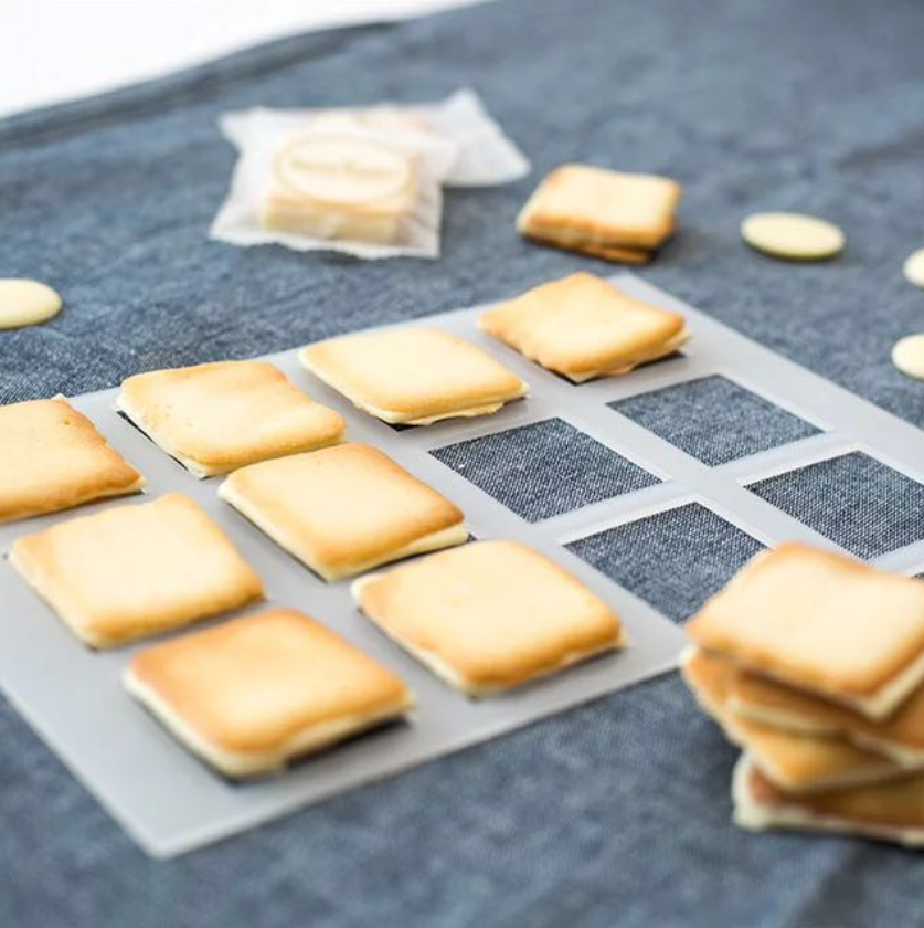 Langue de chat cat tongue cookie stencil square cookie mould 白色恋人饼干模 white lover biscuit
