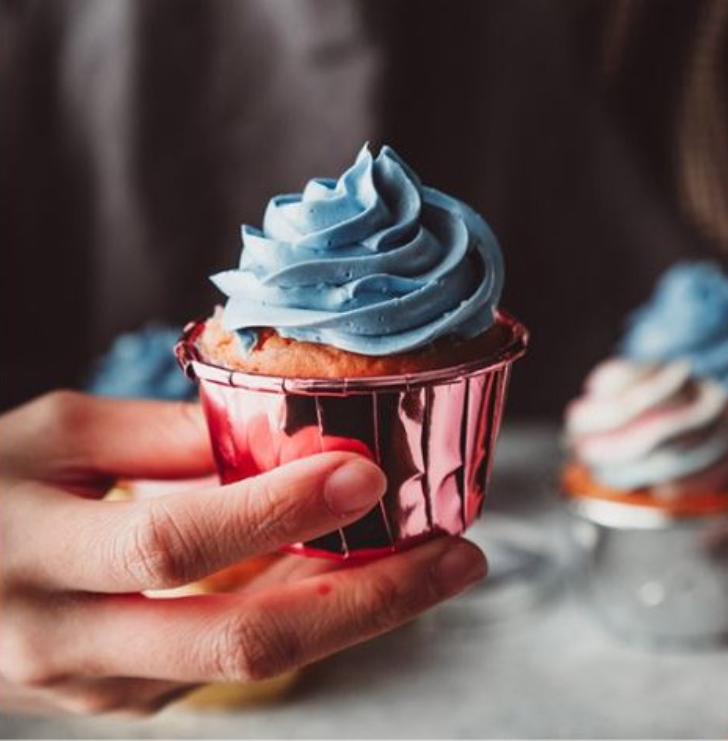 Pink foil hot sale cupcake liners