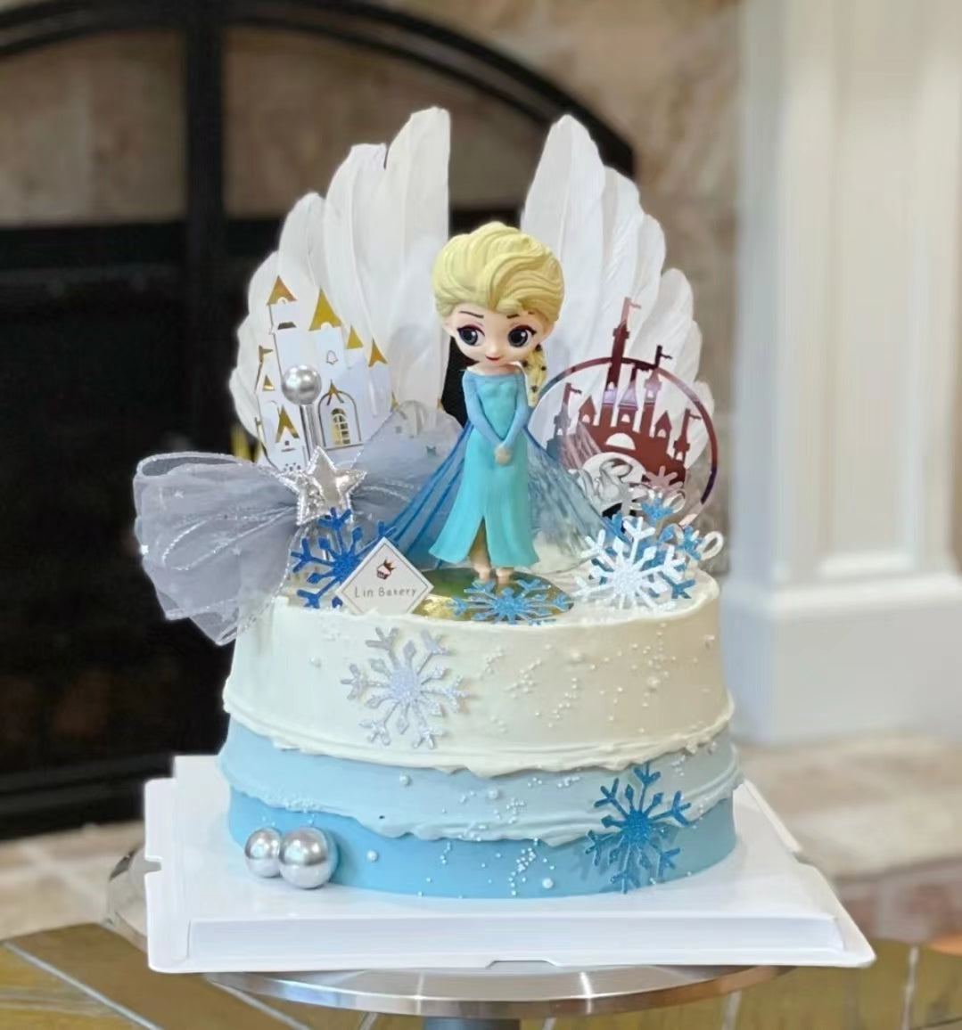 Elsa frozen toy figurine cake topper reusable & washable toy model
