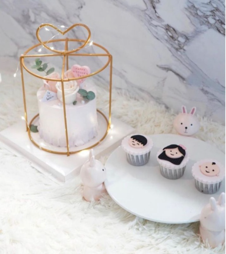 Gold Frame Cake stand display stand dessert table prop wedding decoration metal structure