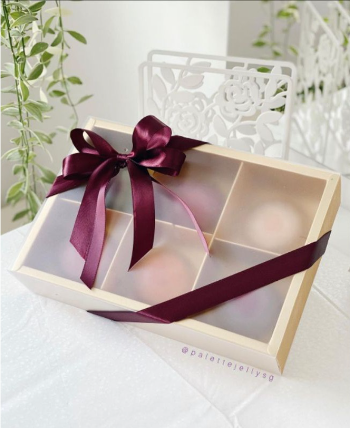 Gold gift box food tray takeaway box mooncake box gold packaging paper box tart pastry boxes
