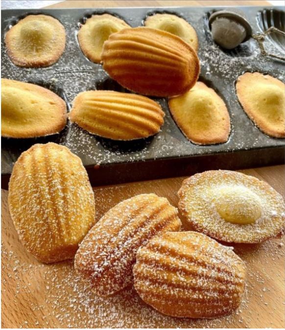 10 / 12 cavity madeleine pan cake baking mould seashell baking tray madeline