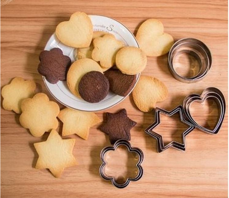 Set of 12 - heart cookie cutter Star round heart blossom shape stainless steel cookie tart cutter