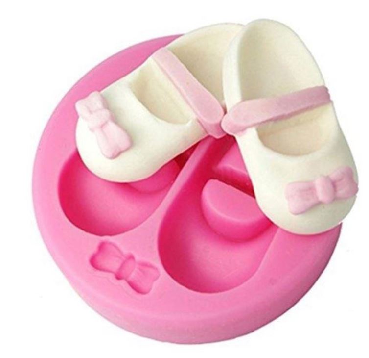 Baby shoes and bow silicone mould for cake decorating