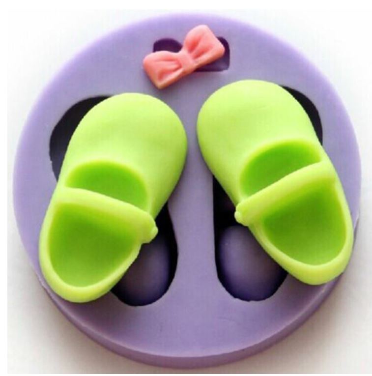 Baby shoes and bow silicone mould for cake decorating