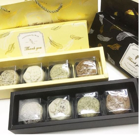 Macaron box 8 cavity 50g 80g mooncake box gold yellow feather mooncake gift box dessert pa1ckaging box