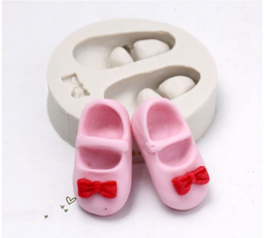 Baby shoes and bow silicone mould for cake decorating